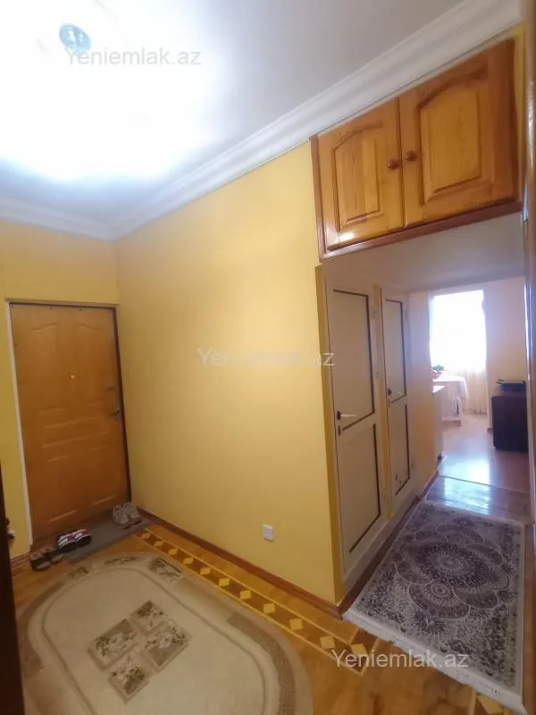Satılır 3 otaqlı köhnə tikili 80 m²