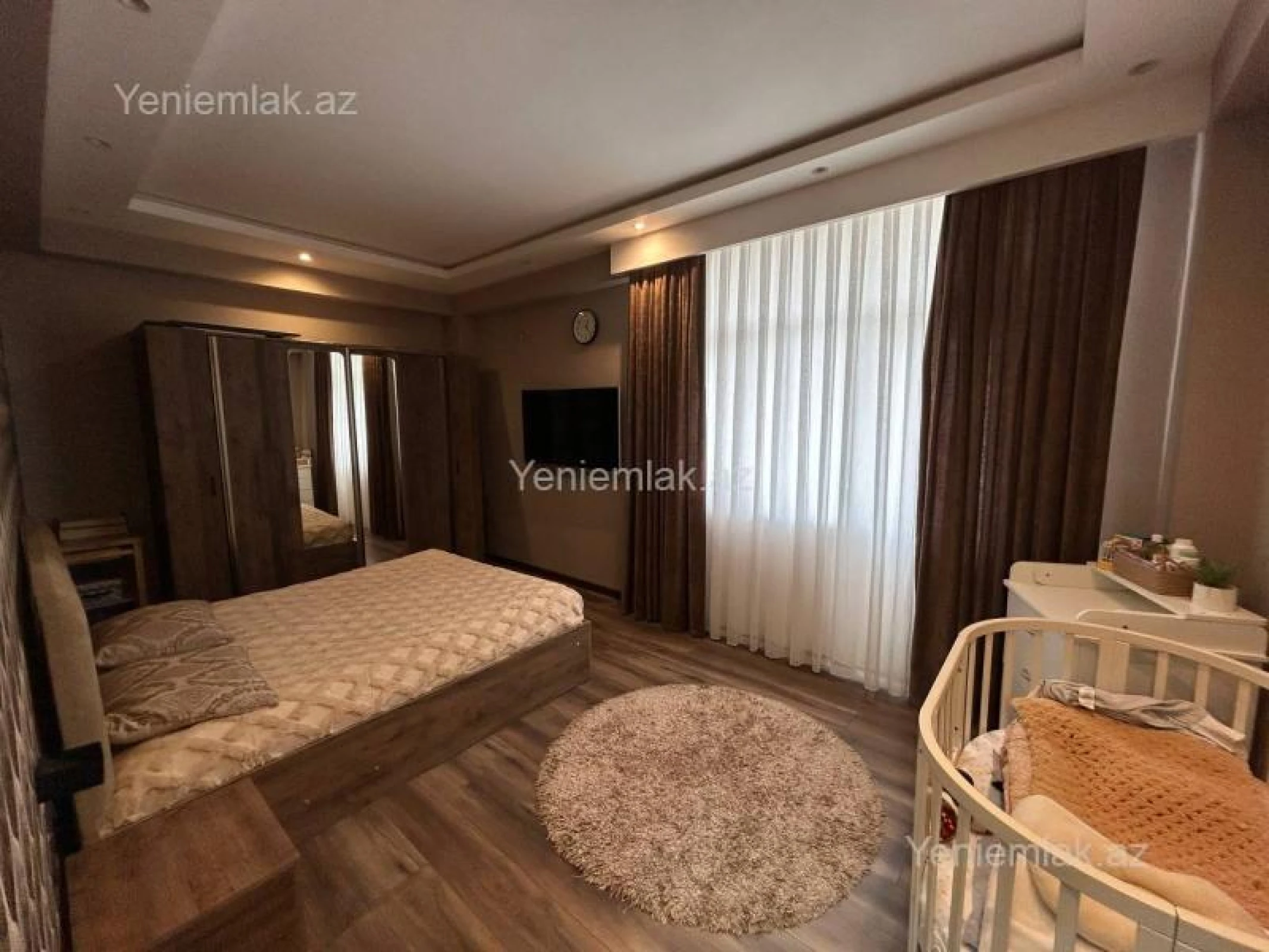 Satılır 3 otaqlı yeni tikili 140 m²