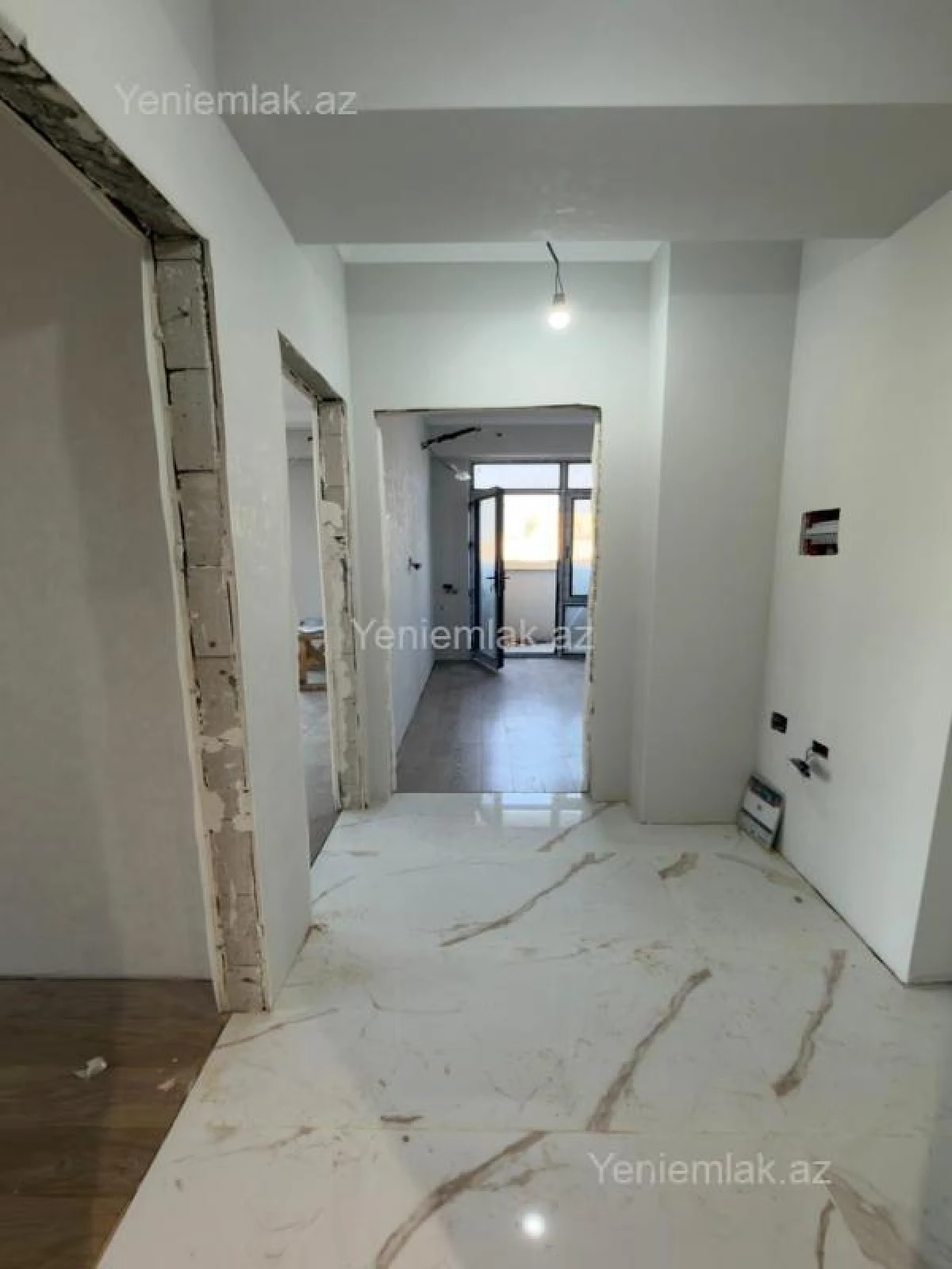 Satılır 2 otaqlı yeni tikili 56 m²