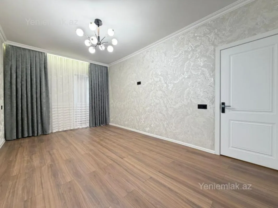 Satılır 2 otaqlı köhnə tikili 42 m²