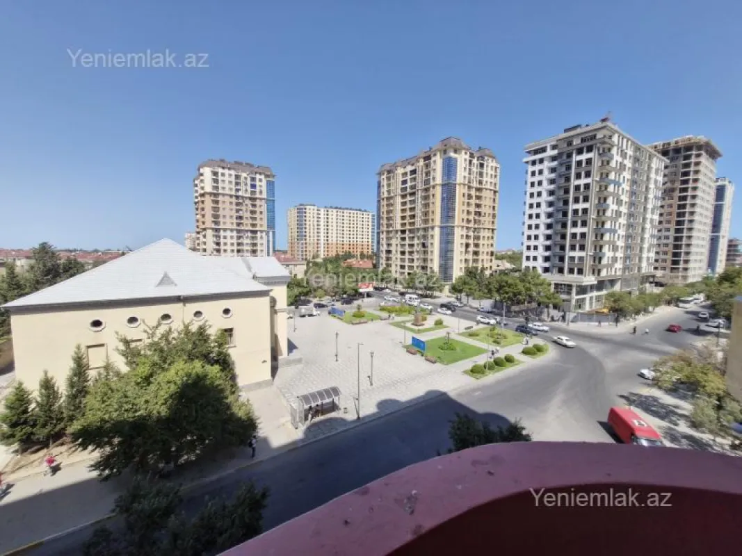 Satılır 3 otaqlı yeni tikili 122 m²