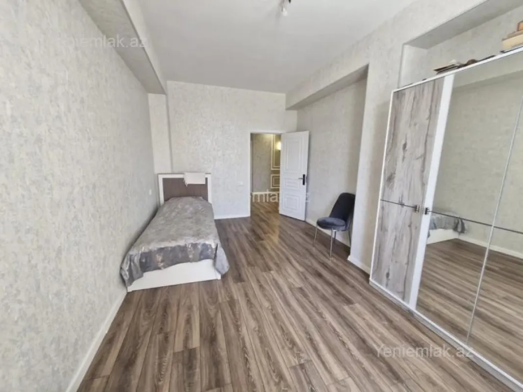 Satılır 3 otaqlı yeni tikili 122 m²
