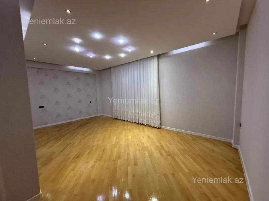 Satılır 3 otaqlı yeni tikili 140 m²
