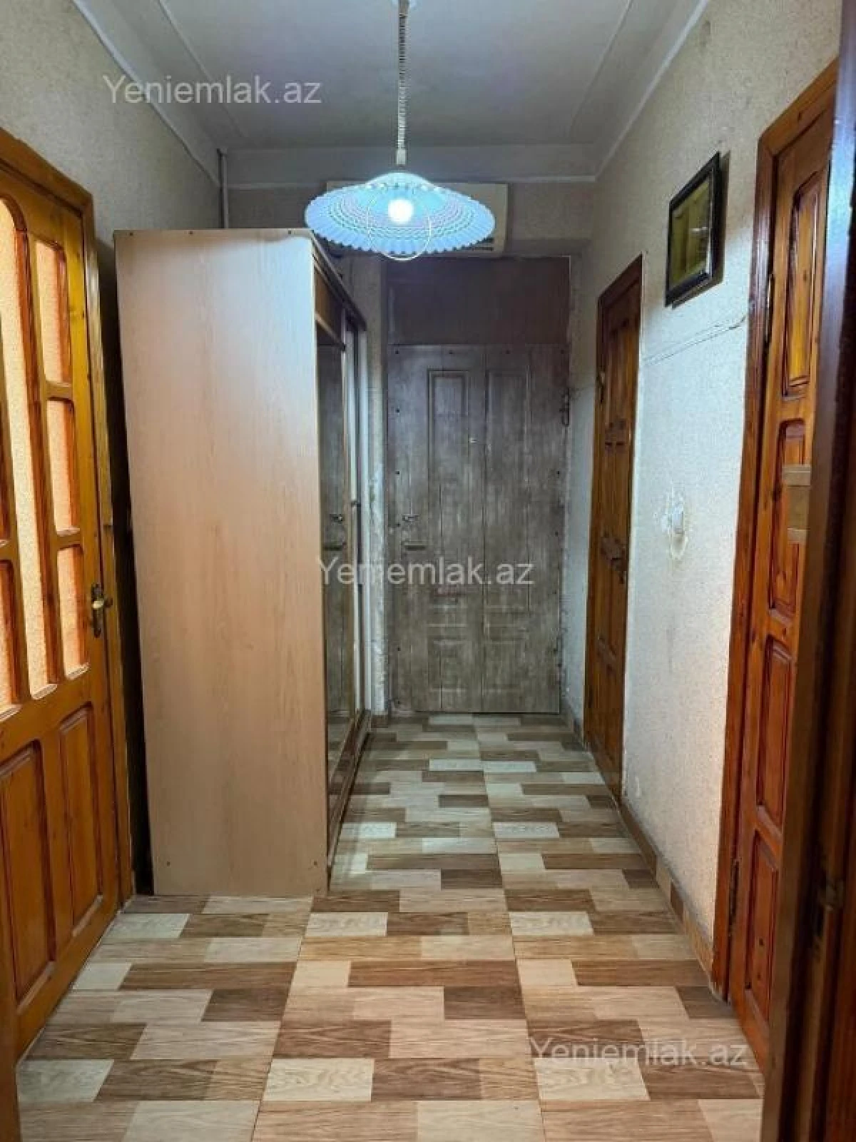 Satılır 3 otaqlı köhnə tikili 85 m²