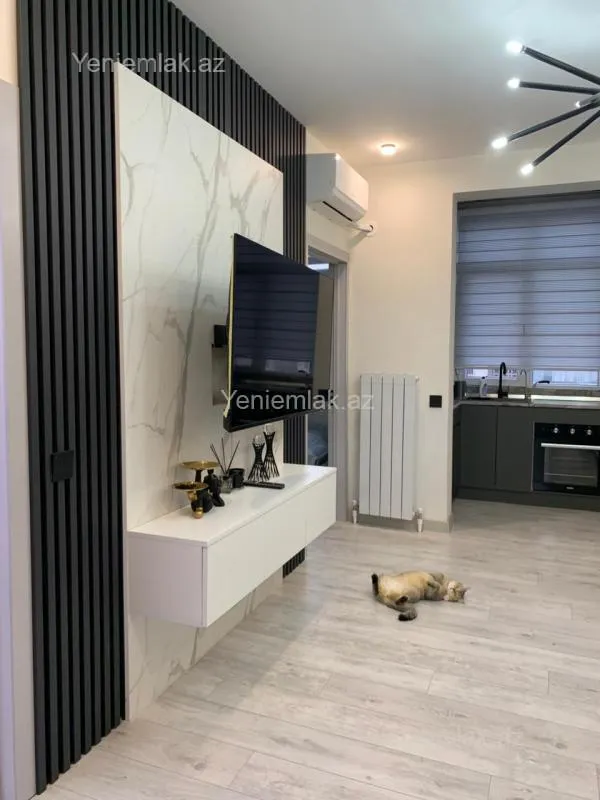 Satılır 3 otaqlı köhnə tikili 42 m²
