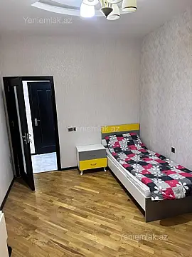 Satılır 3 otaqlı köhnə tikili 94 m²