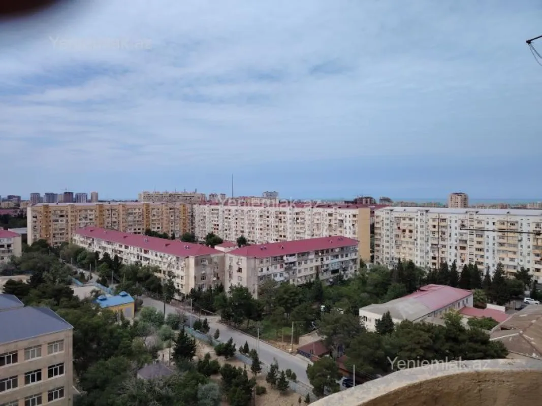 Satılır 3 otaqlı yeni tikili 128.5 m²