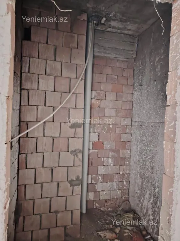 Satılır 3 otaqlı yeni tikili 128.5 m²