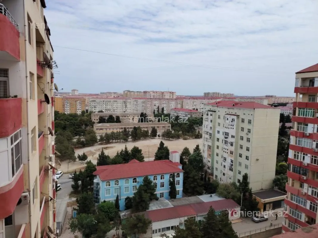 Satılır 3 otaqlı yeni tikili 128.5 m²