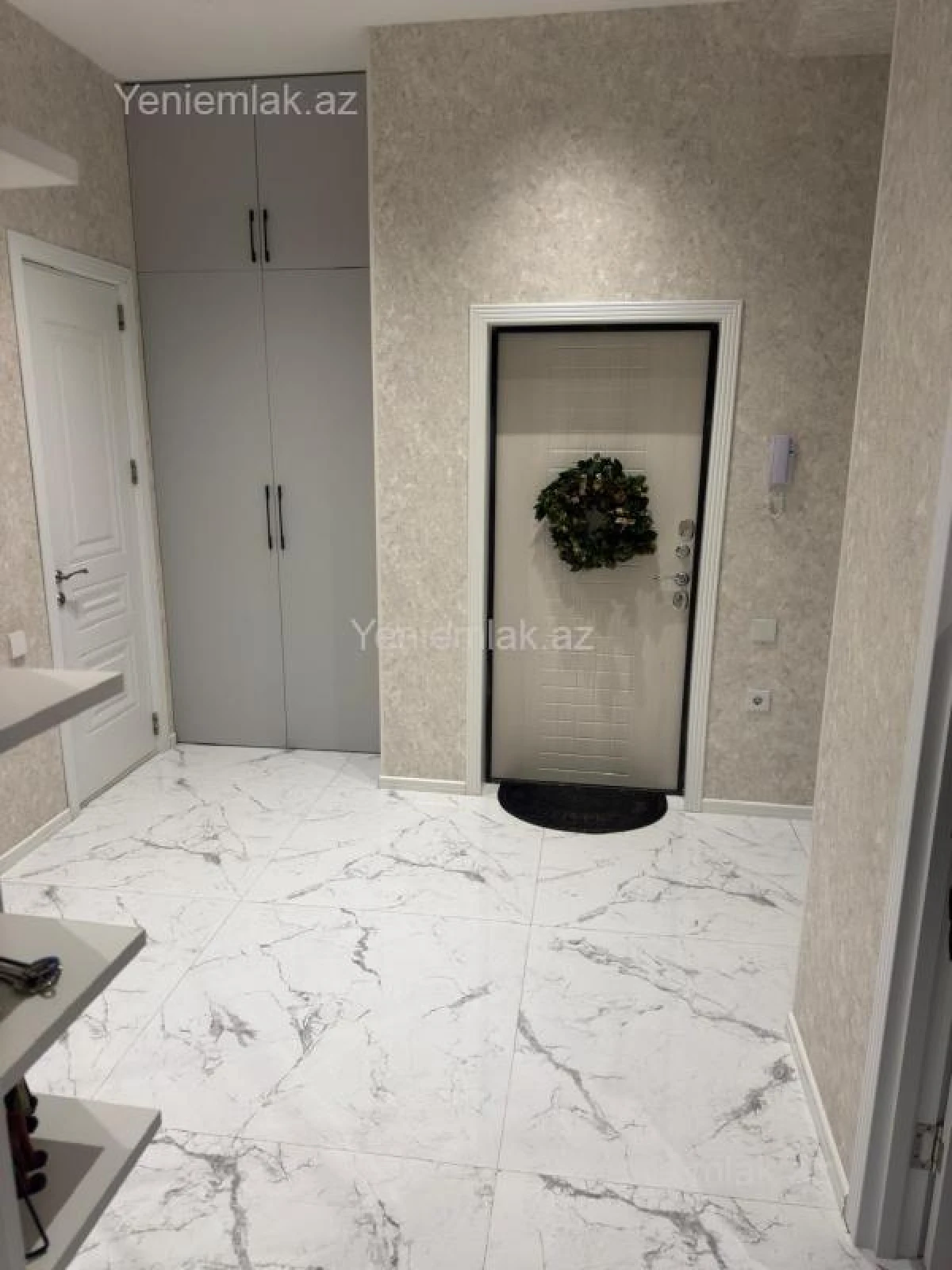 Satılır 3 otaqlı yeni tikili 90 m²