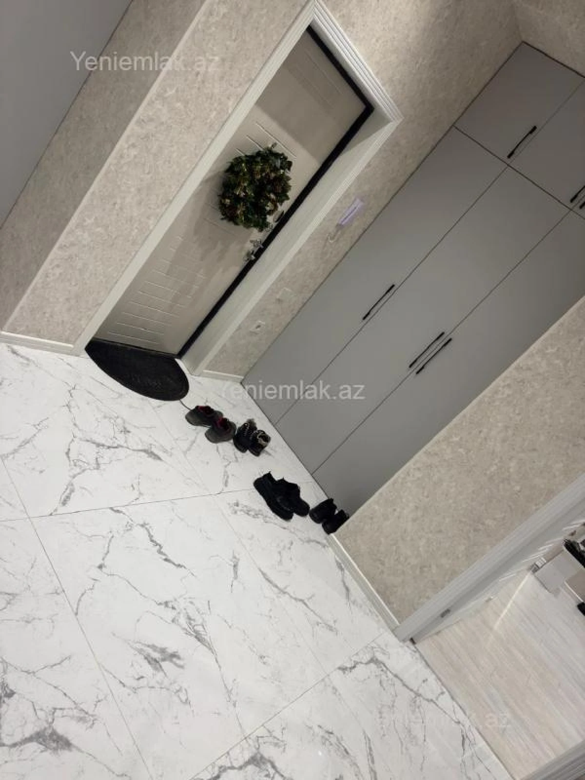 Satılır 3 otaqlı yeni tikili 90 m²