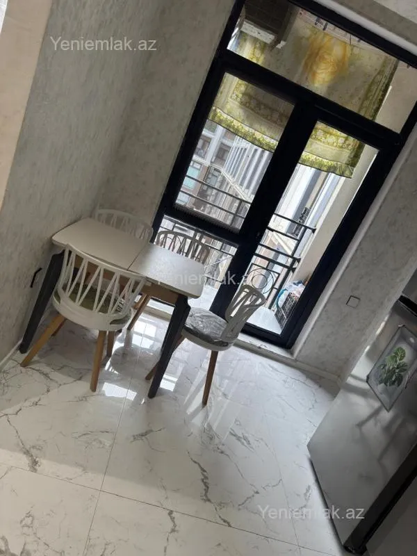 Satılır 3 otaqlı yeni tikili 90 m²