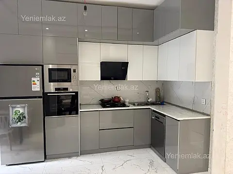 Satılır 3 otaqlı yeni tikili 90 m²