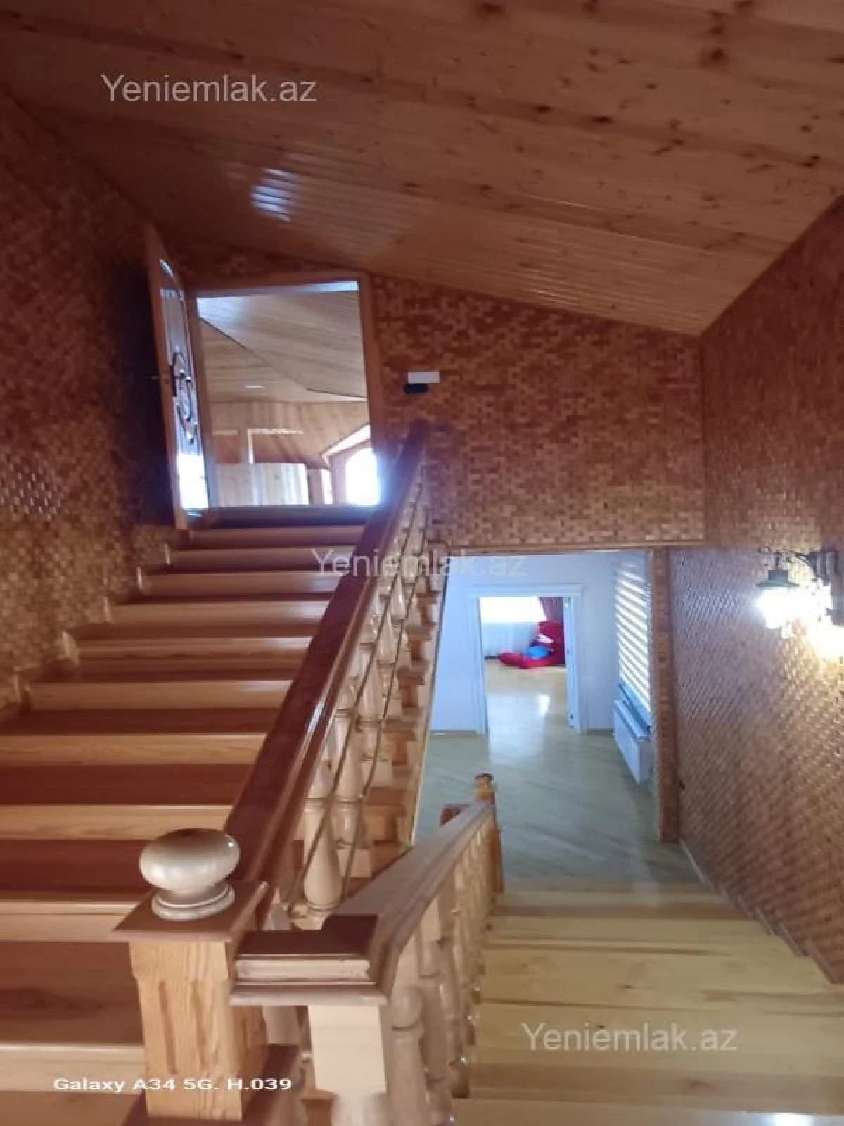 Satılır 6 otaqlı həyət evi 450 m²