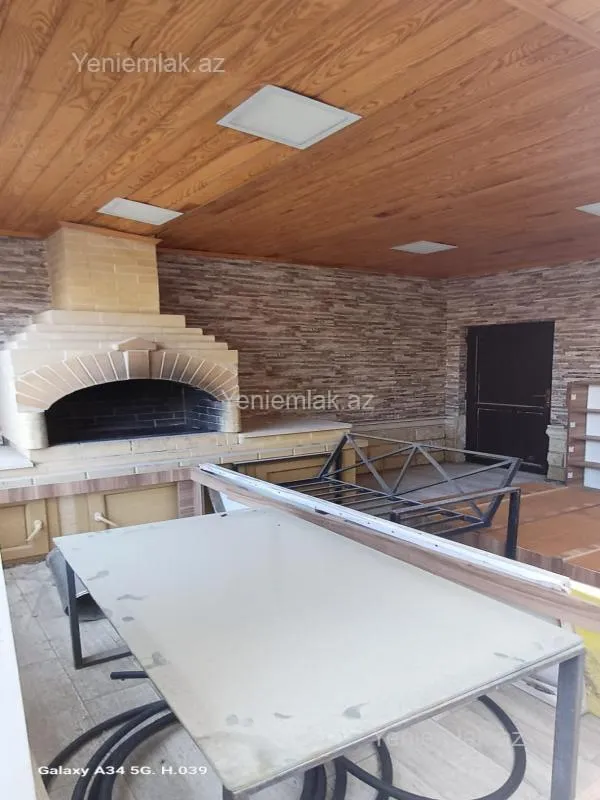 Satılır 6 otaqlı həyət evi 450 m²