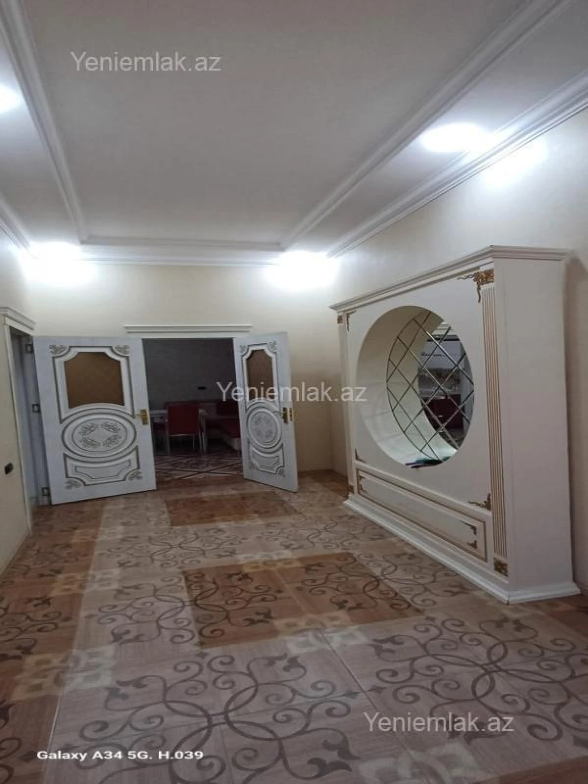 Satılır 6 otaqlı həyət evi 450 m²