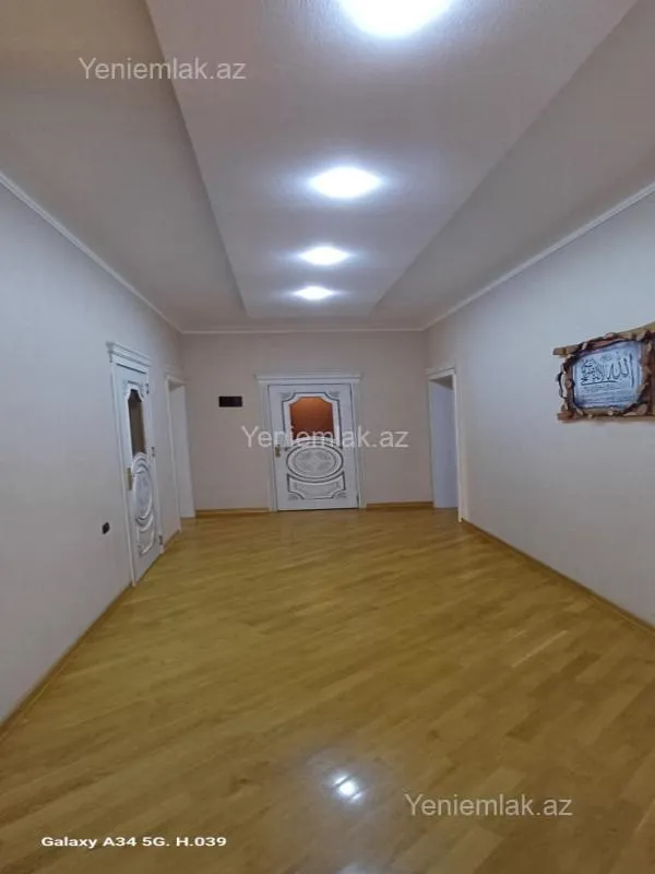 Satılır 6 otaqlı həyət evi 450 m²