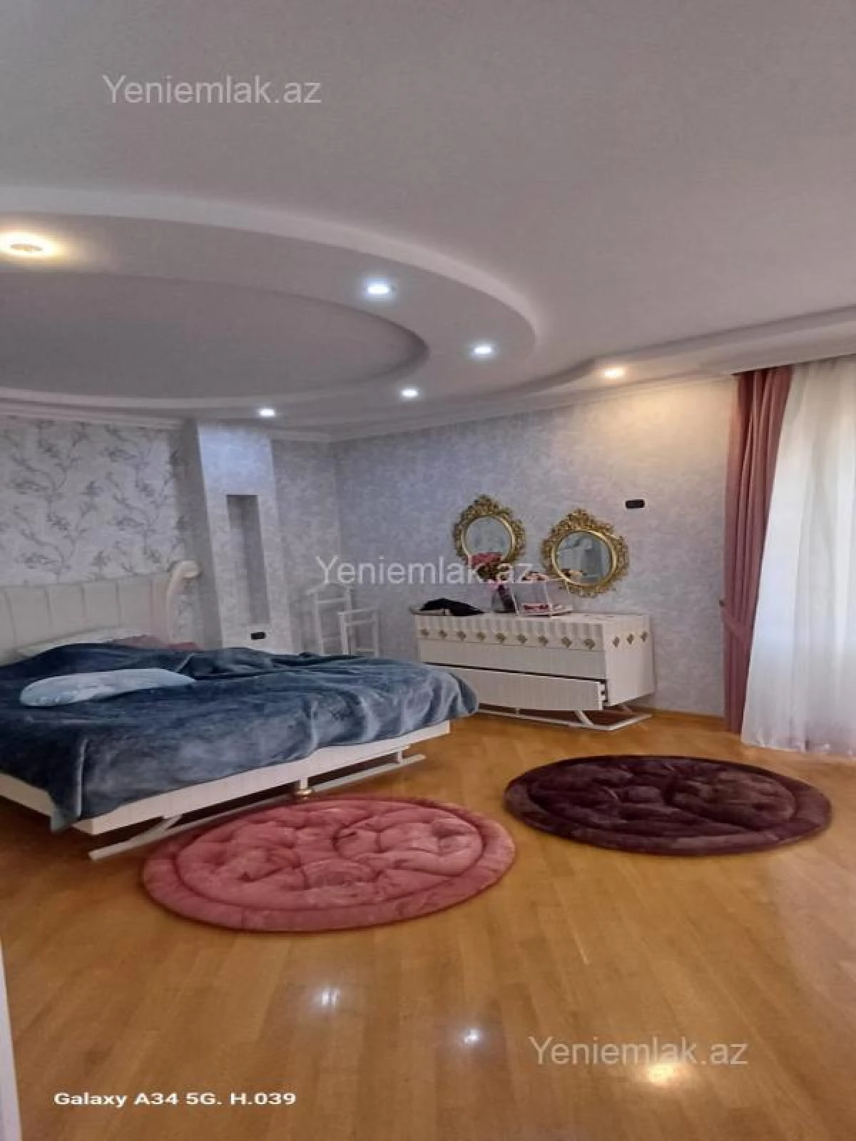 Satılır 6 otaqlı həyət evi 450 m²