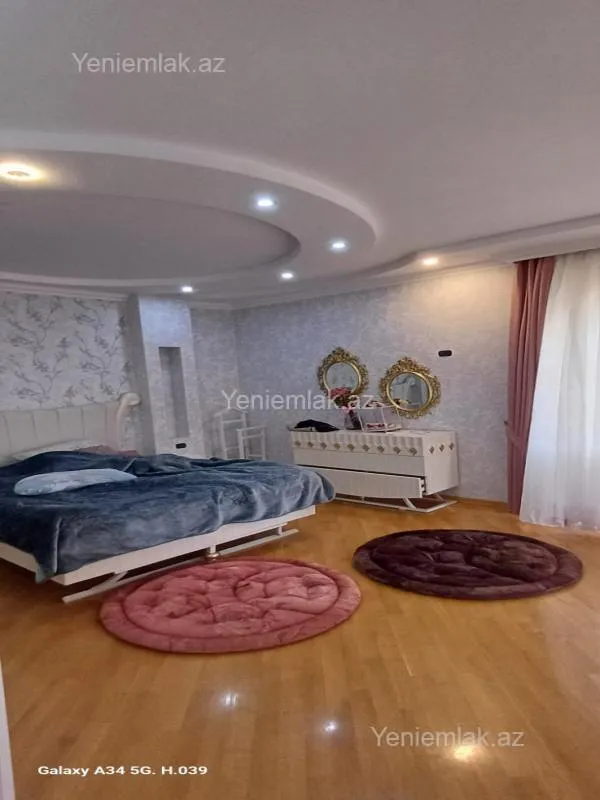 Satılır 6 otaqlı həyət evi 450 m²