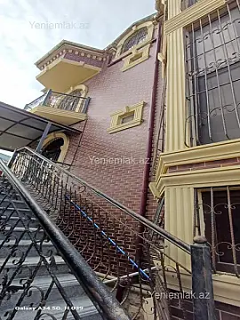 Satılır 6 otaqlı həyət evi 450 m²