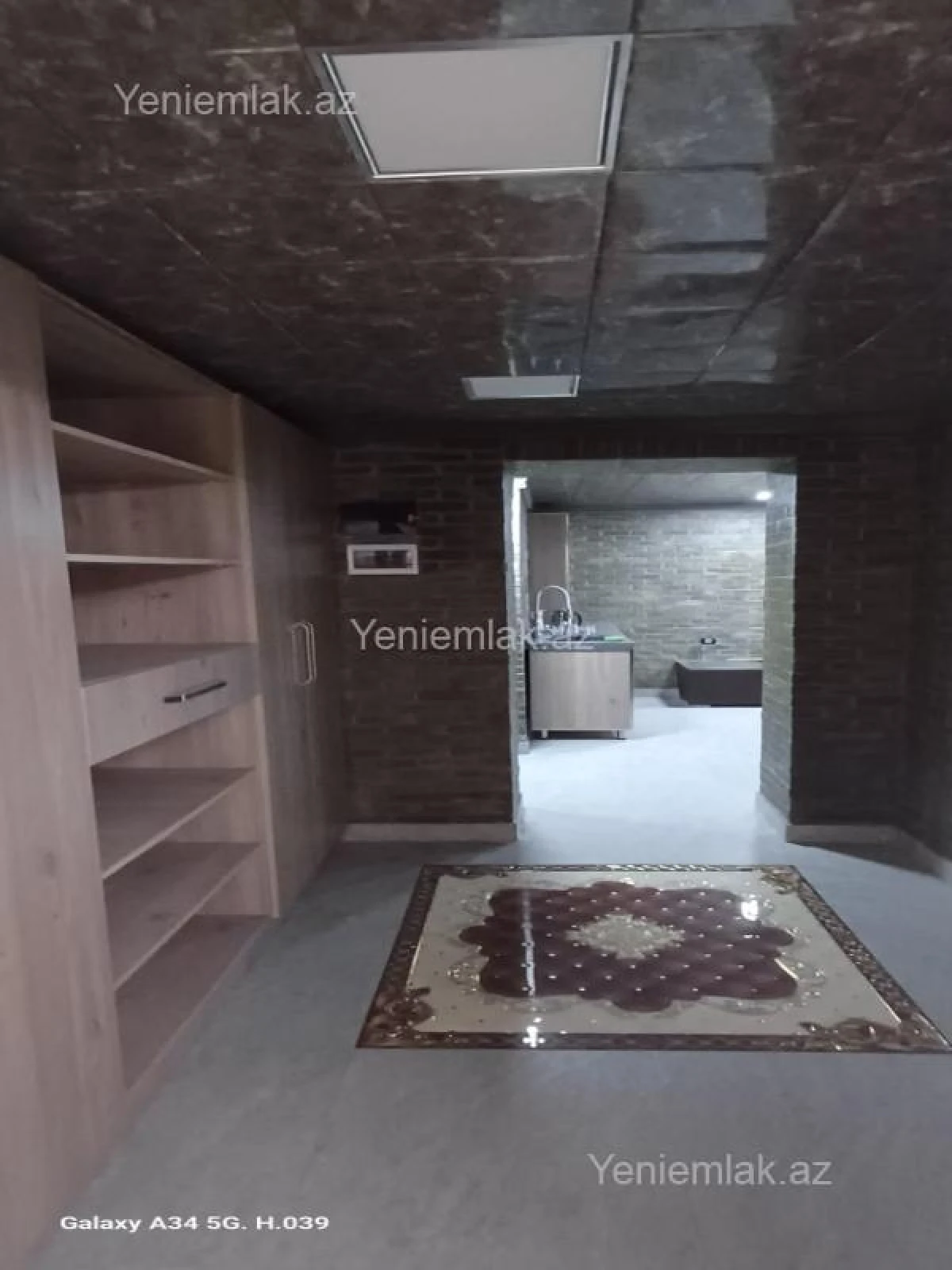 Satılır 6 otaqlı həyət evi 450 m²