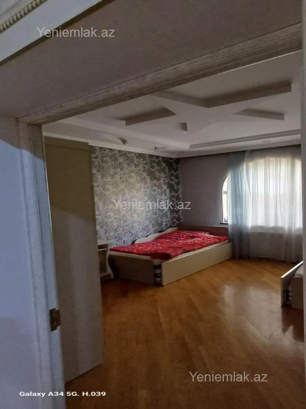 Satılır 6 otaqlı həyət evi 450 m²