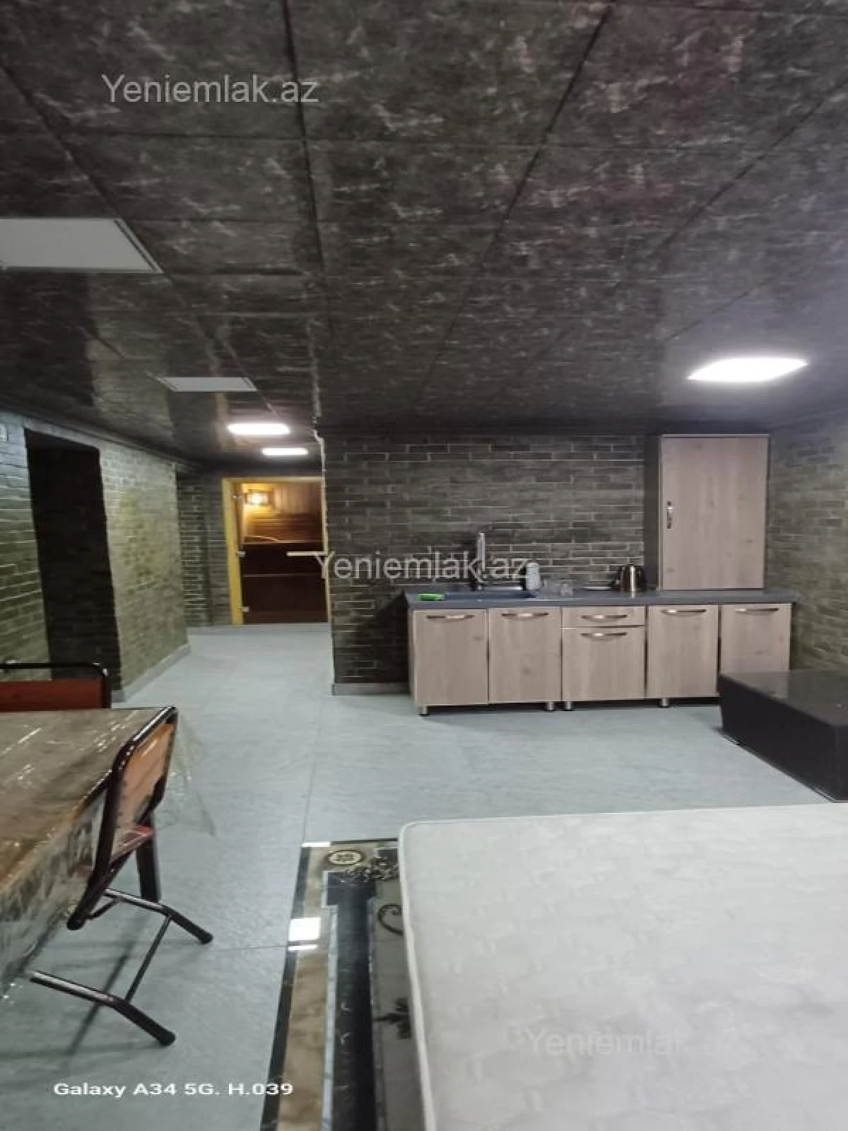 Satılır 6 otaqlı həyət evi 450 m²