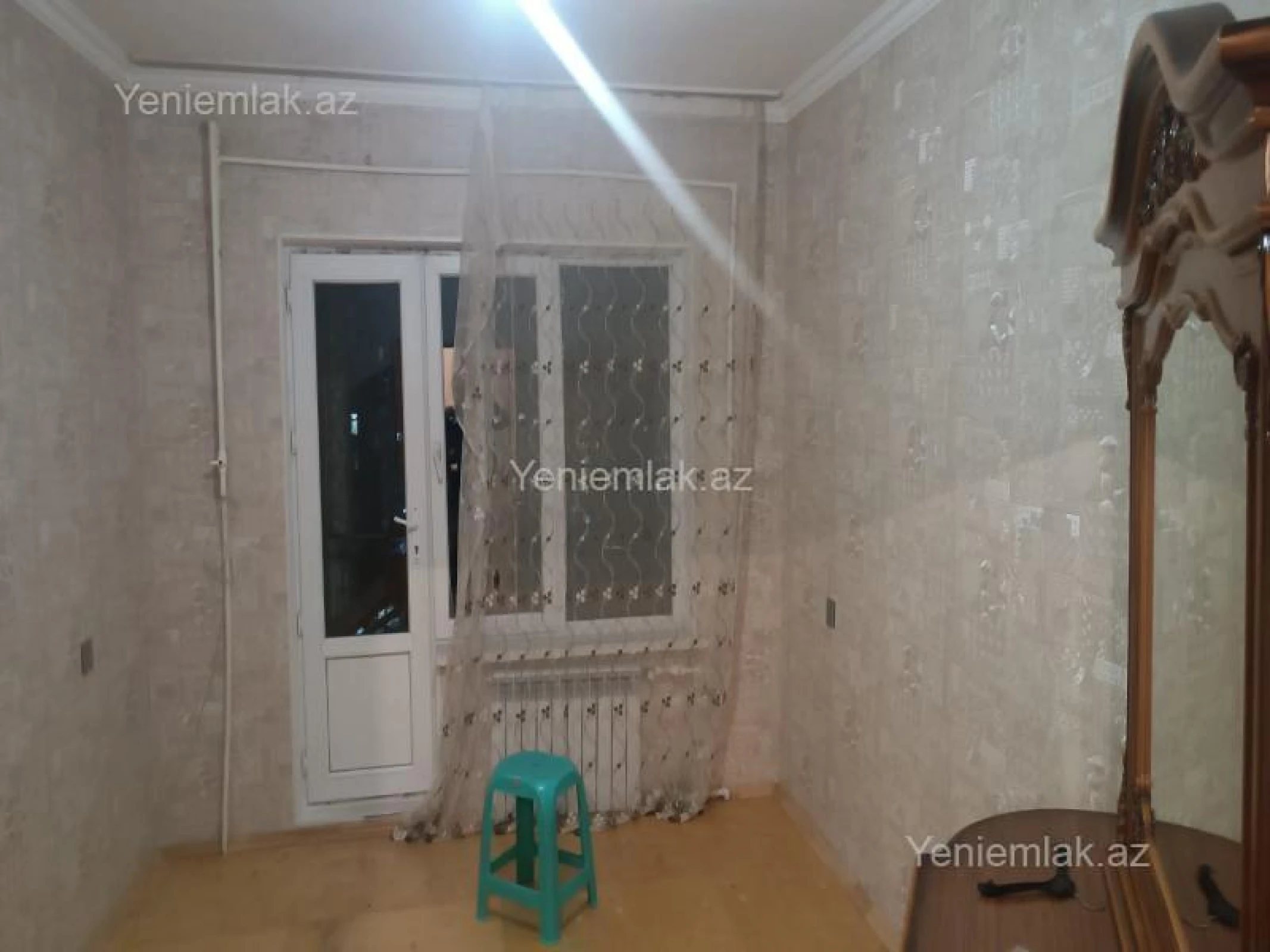 Satılır 2 otaqlı köhnə tikili 60 m²
