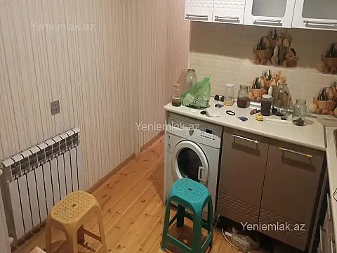 Satılır 2 otaqlı köhnə tikili 60 m²