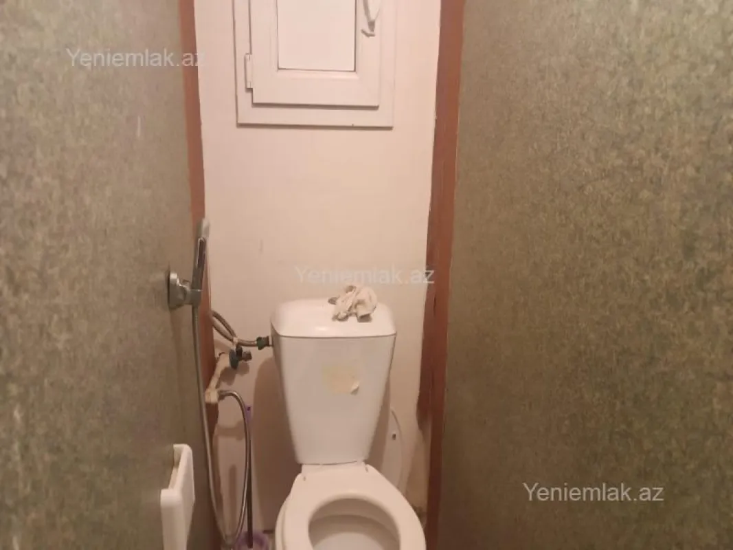 Satılır 2 otaqlı köhnə tikili 60 m²