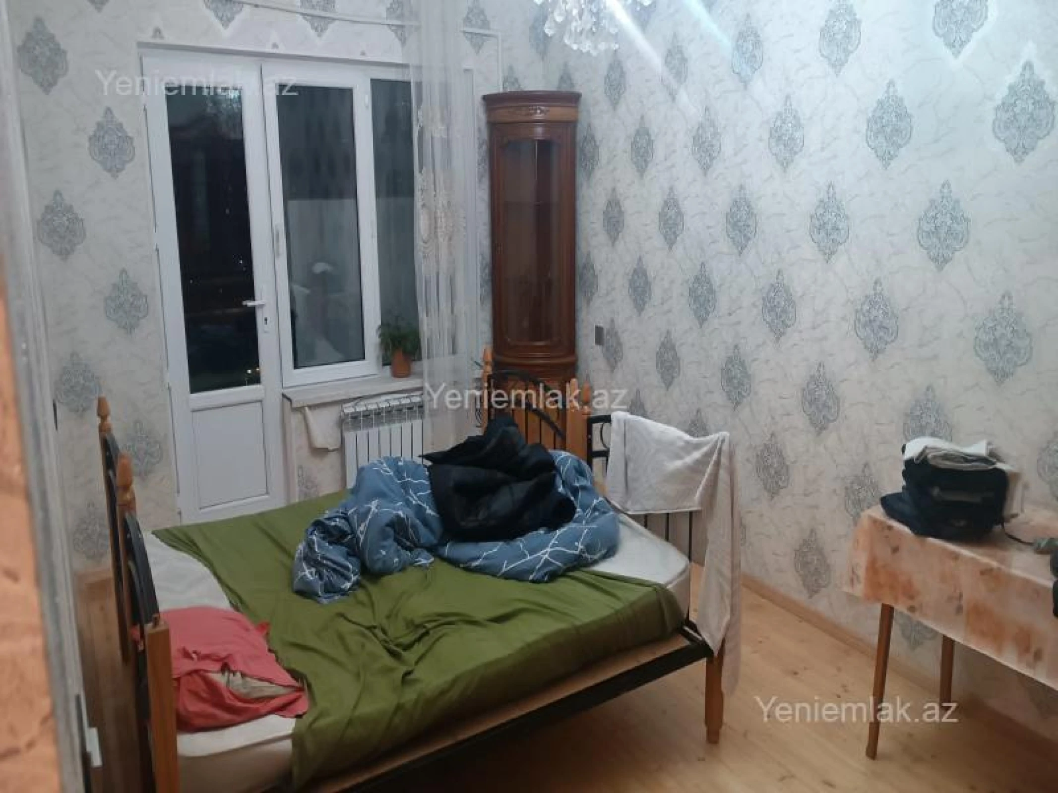 Satılır 2 otaqlı köhnə tikili 60 m²