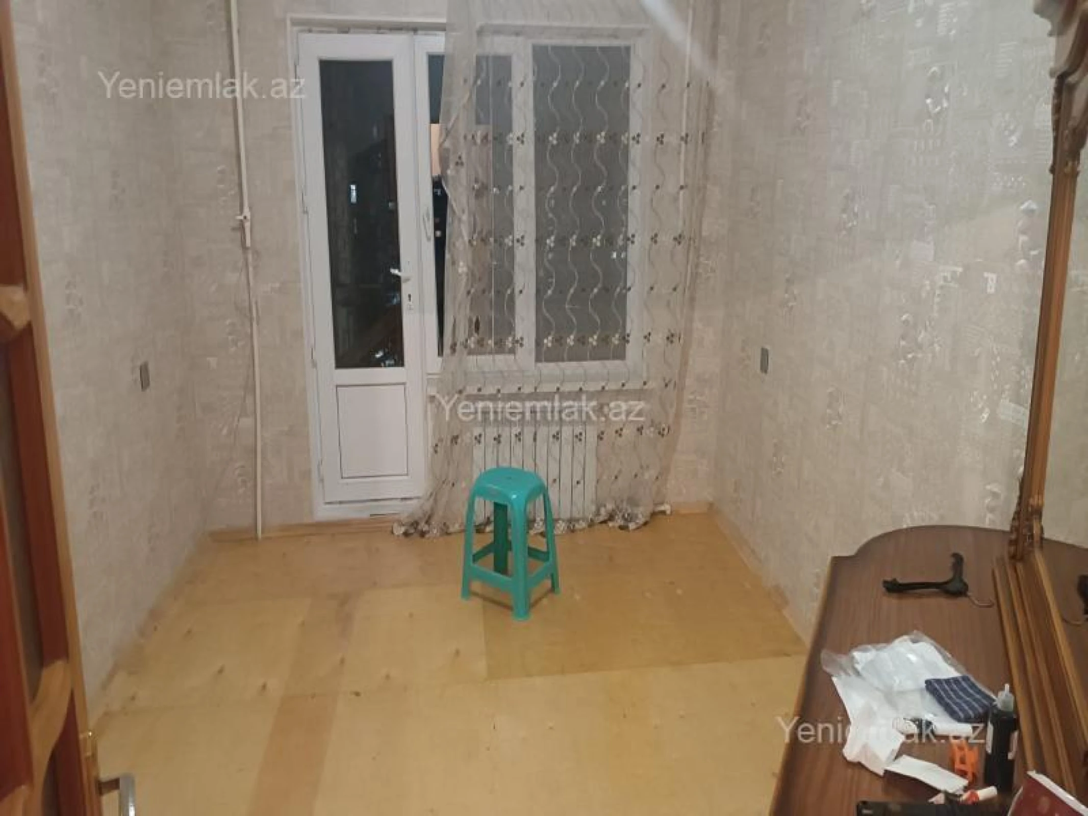 Satılır 2 otaqlı köhnə tikili 60 m²