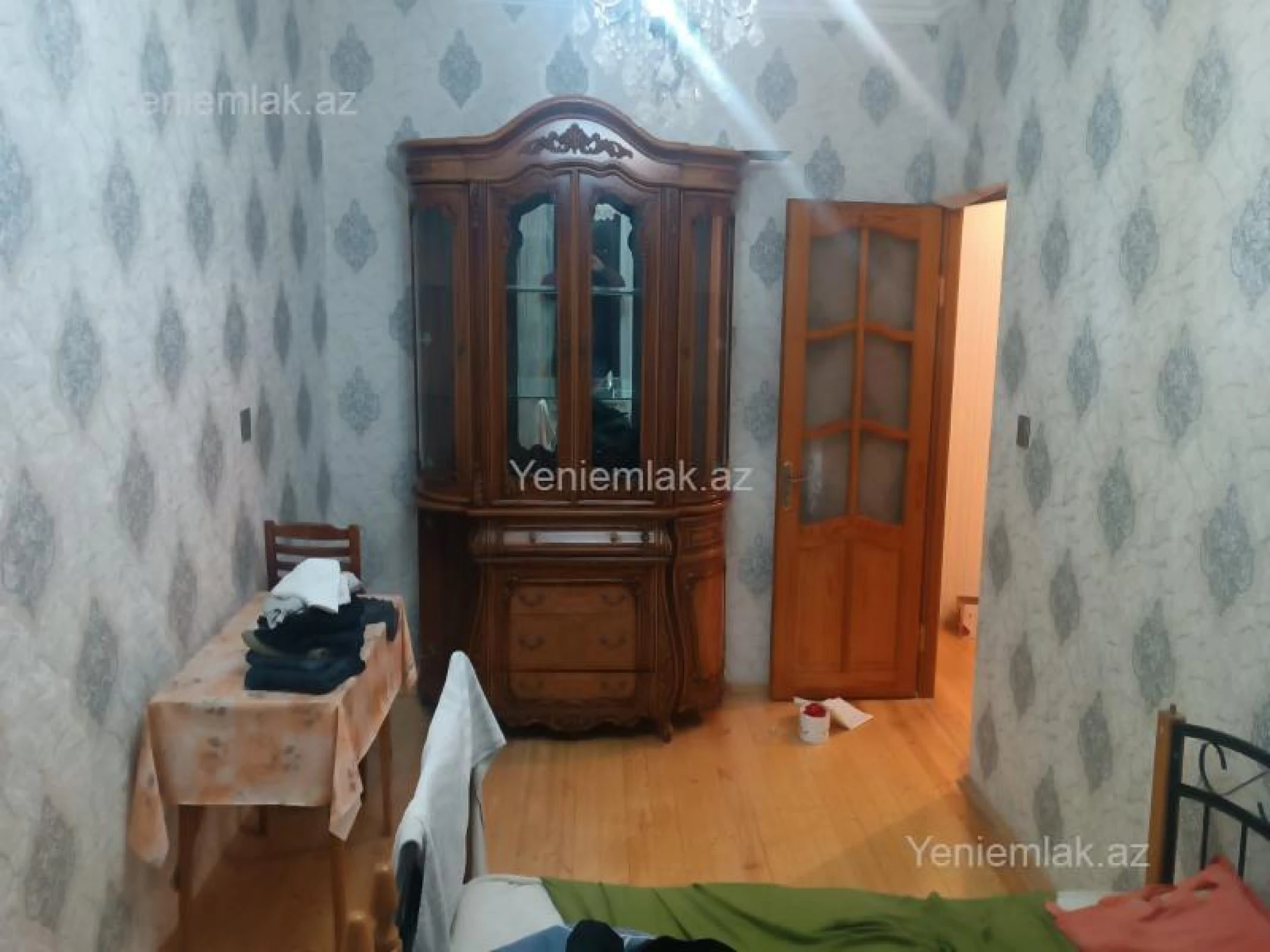 Satılır 2 otaqlı köhnə tikili 60 m²