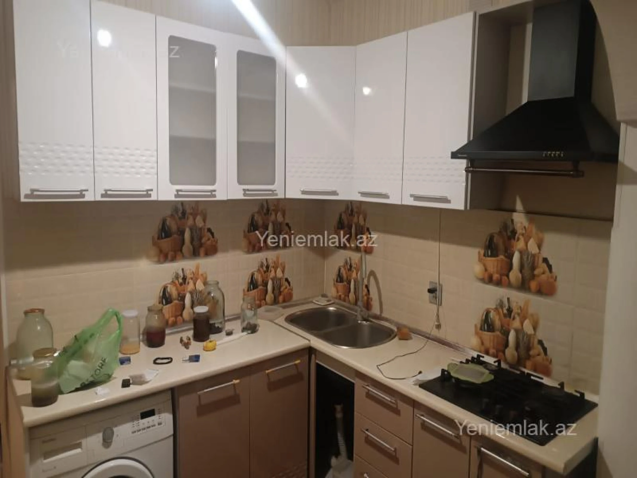 Satılır 2 otaqlı köhnə tikili 60 m²