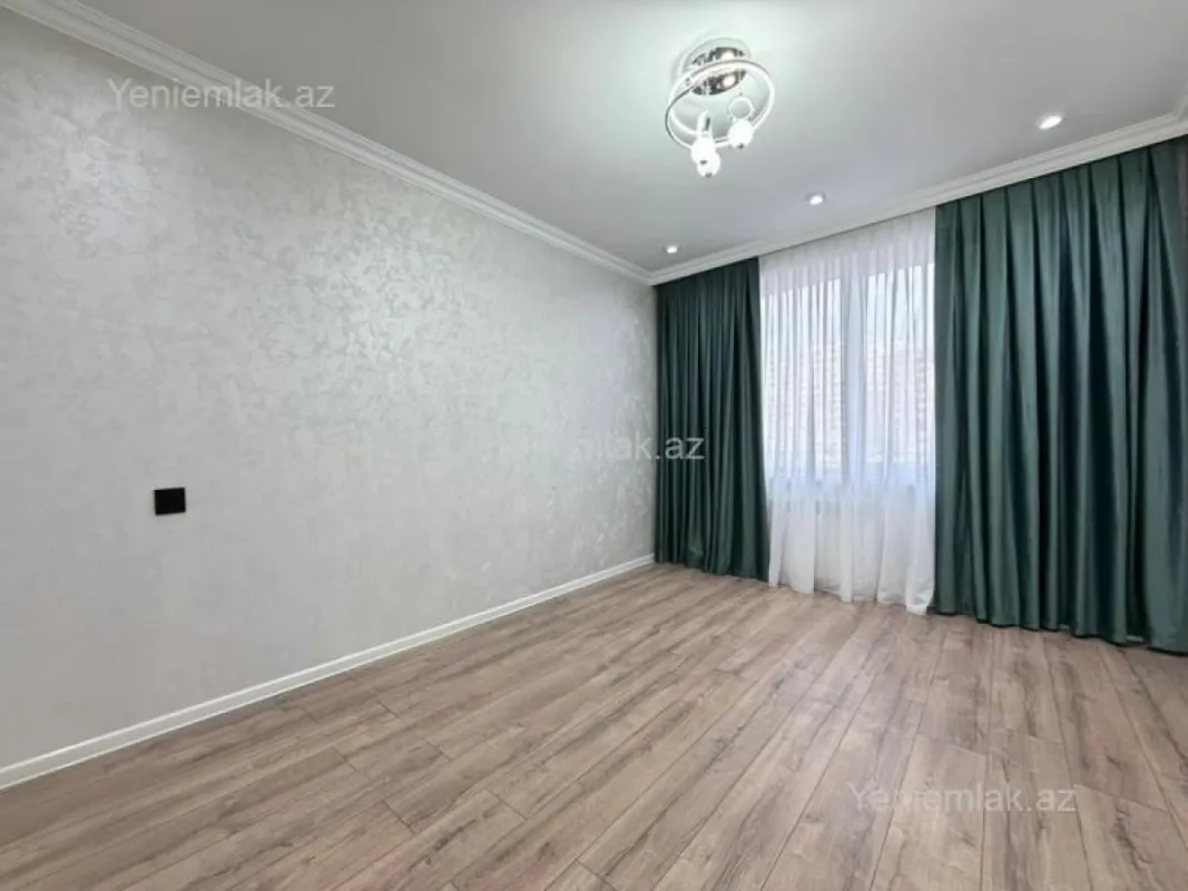 Satılır 3 otaqlı köhnə tikili 87 m²