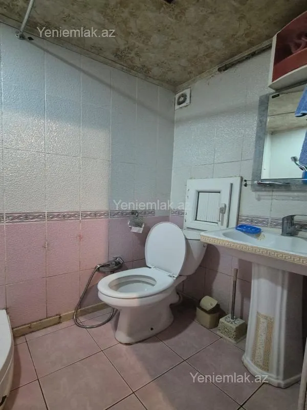 Satılır 3 otaqlı köhnə tikili 60 m²