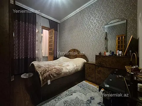 Satılır 3 otaqlı köhnə tikili 60 m²