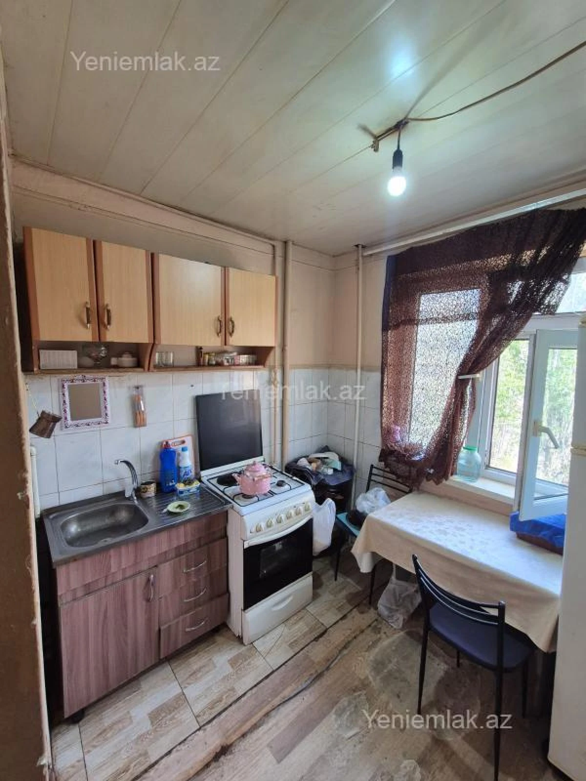 Satılır 1 otaqlı köhnə tikili 38 m²