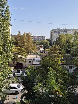 Satılır 1 otaqlı köhnə tikili 38 m²