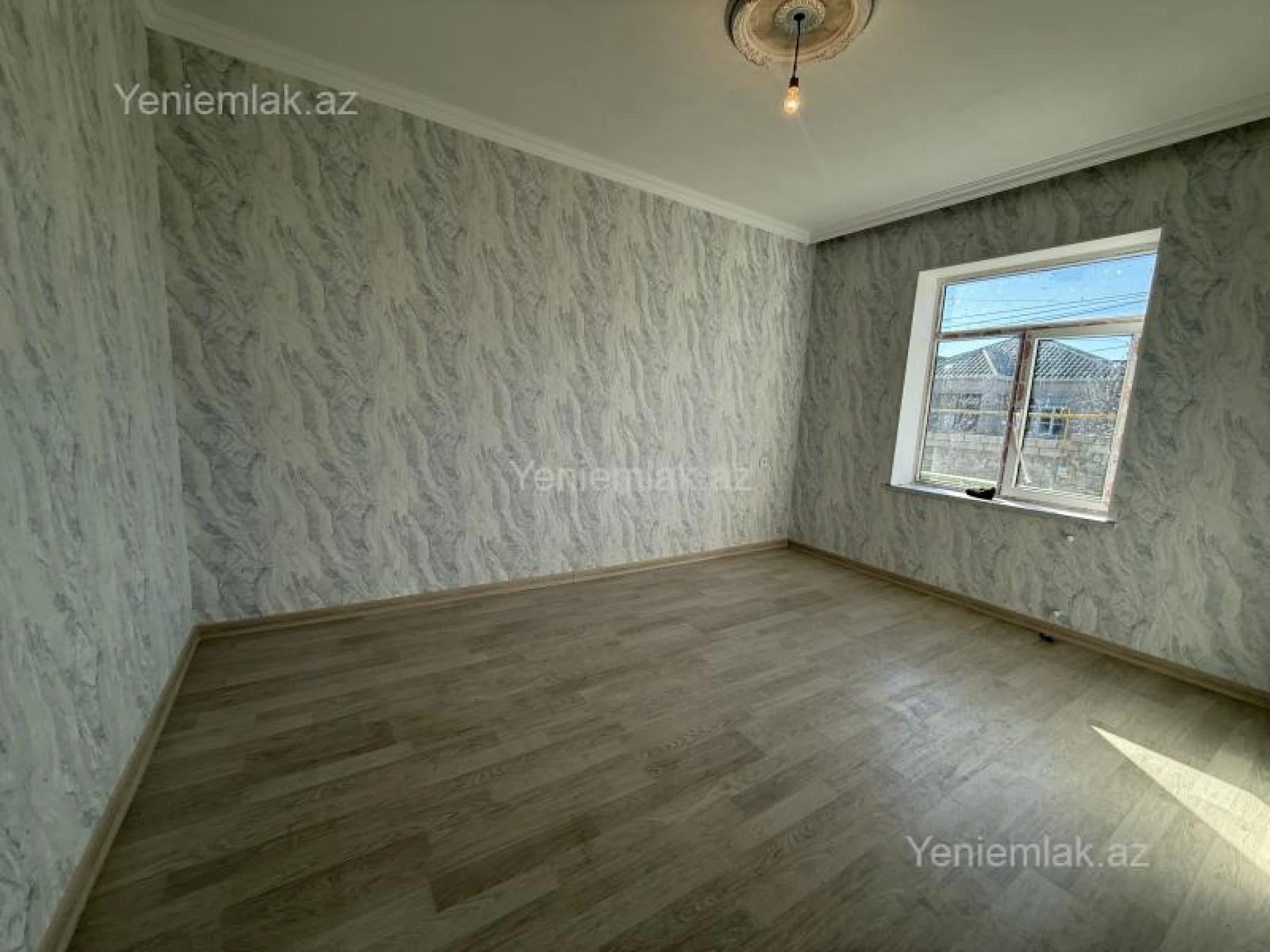 Satılır 3 otaqlı həyət evi 100 m²