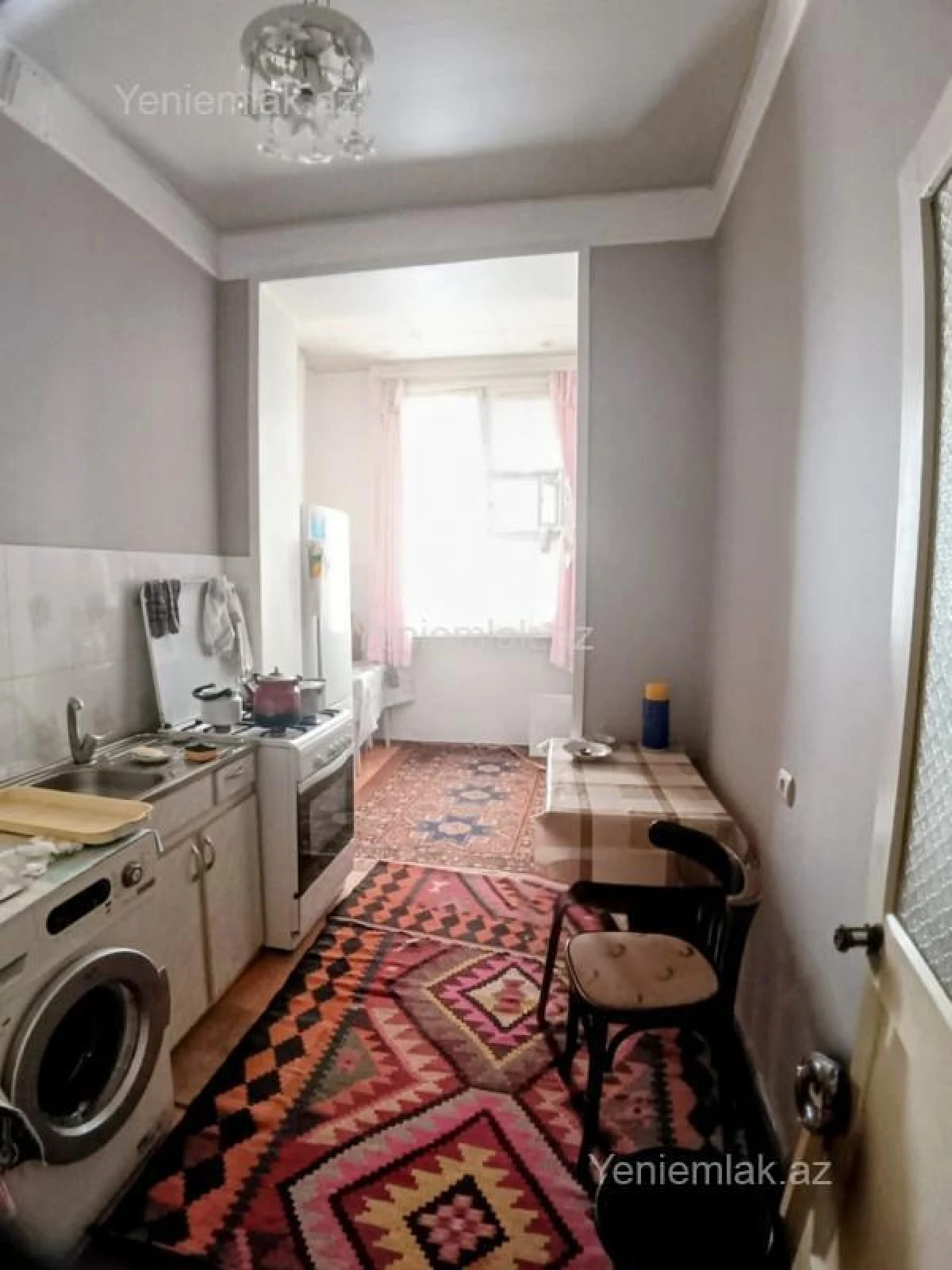 Satılır 2 otaqlı köhnə tikili 55 m²
