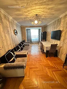 Satılır 3 otaqlı köhnə tikili 90 m²