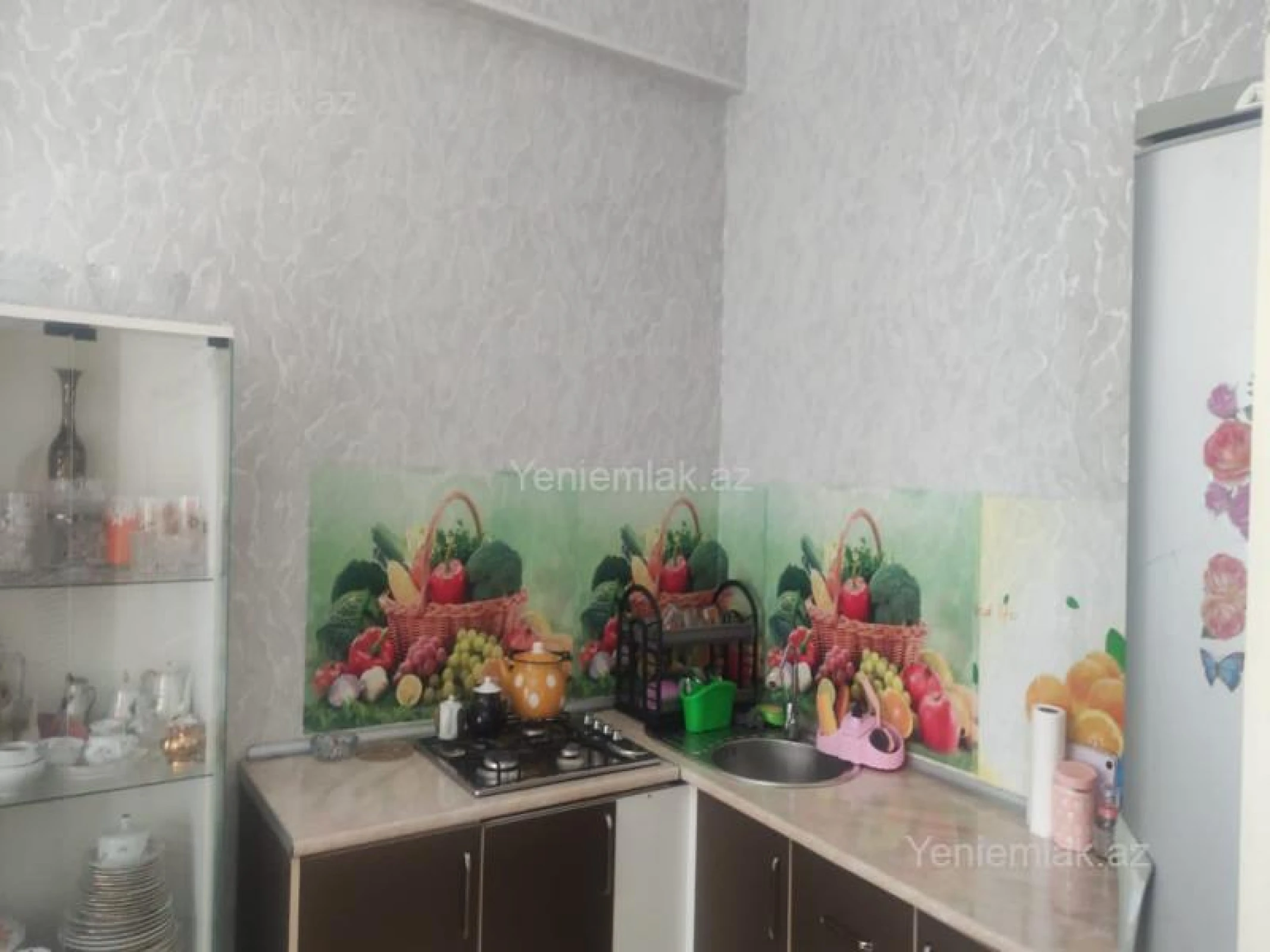 Satılır 2 otaqlı köhnə tikili 82 m²