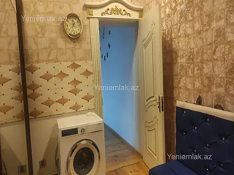 Satılır 2 otaqlı köhnə tikili 82 m²