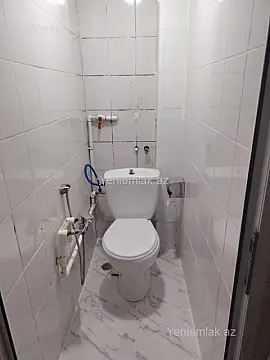 Satılır 2 otaqlı köhnə tikili 50 m²