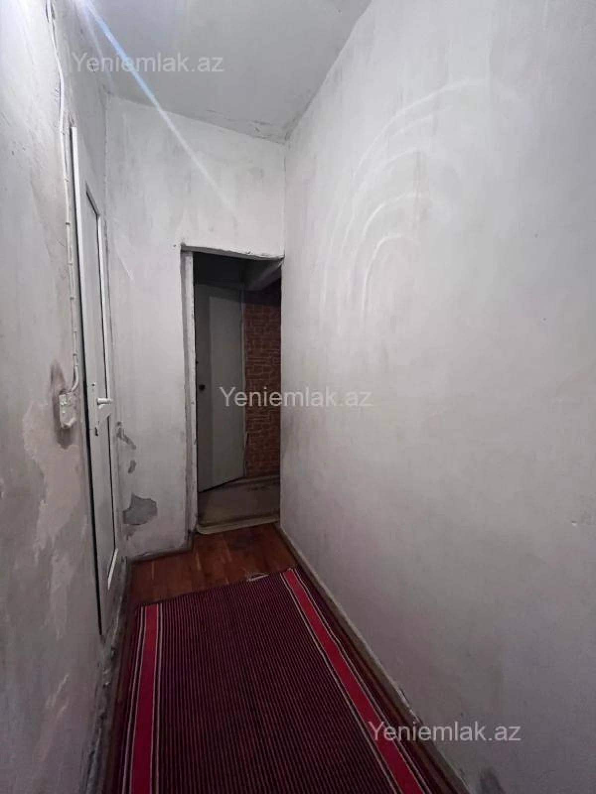 Satılır 2 otaqlı köhnə tikili 73 m²