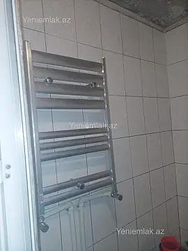 Satılır 3 otaqlı köhnə tikili 70 m²