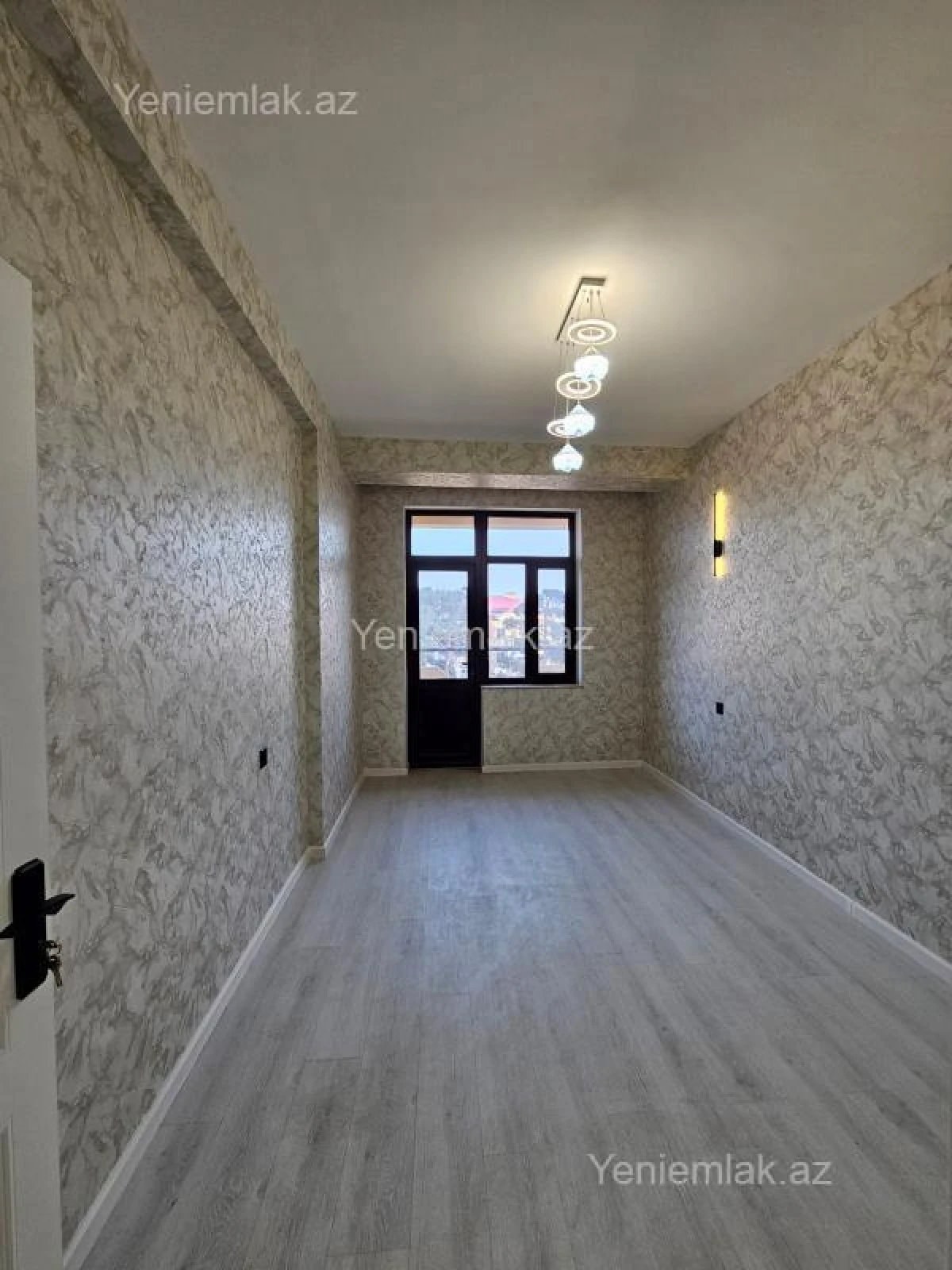 Satılır 2 otaqlı yeni tikili 61 m²