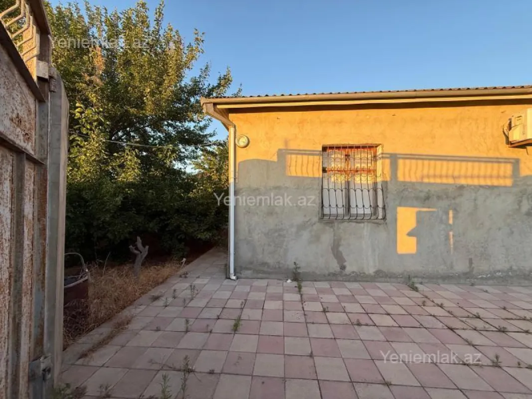 Satılır 3 otaqlı həyət evi 100 m²
