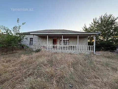 Satılır 3 otaqlı həyət evi 100 m²